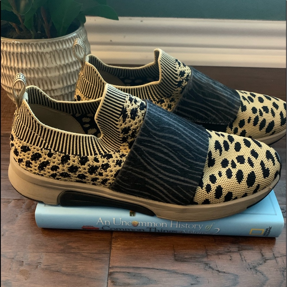 Mark Nason Abbe Cheetah Modern Joggers Shoes